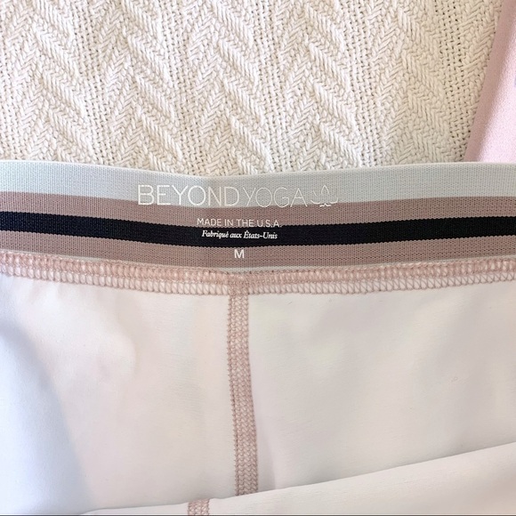 Beyond Yoga Olympus High Waisted Legging in Impression Floral Blush size medium - Picture 12 of 12